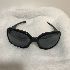 Women’s Oakley sunglasses